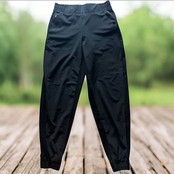 Athleta Pants - Athleta Brooklyn Jogger Black Women’s Pants Size 4 Zip‎ Pocket Tapered Cuff
